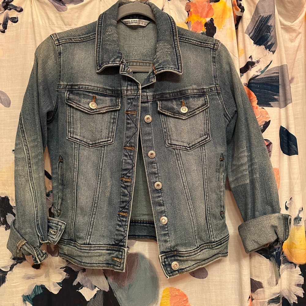 Zara Blue Jean Jacket Timeless Denim Design